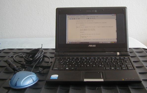 Der Eee PC von Asus mit GPS-Maus